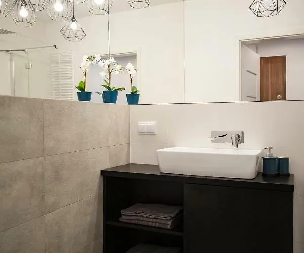 Unique 3city - Grey * Gdańsk